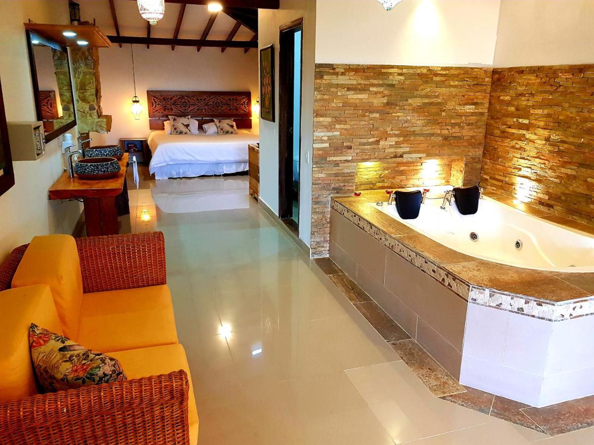 Hotel Spa La Colina Pereira Exterior photo