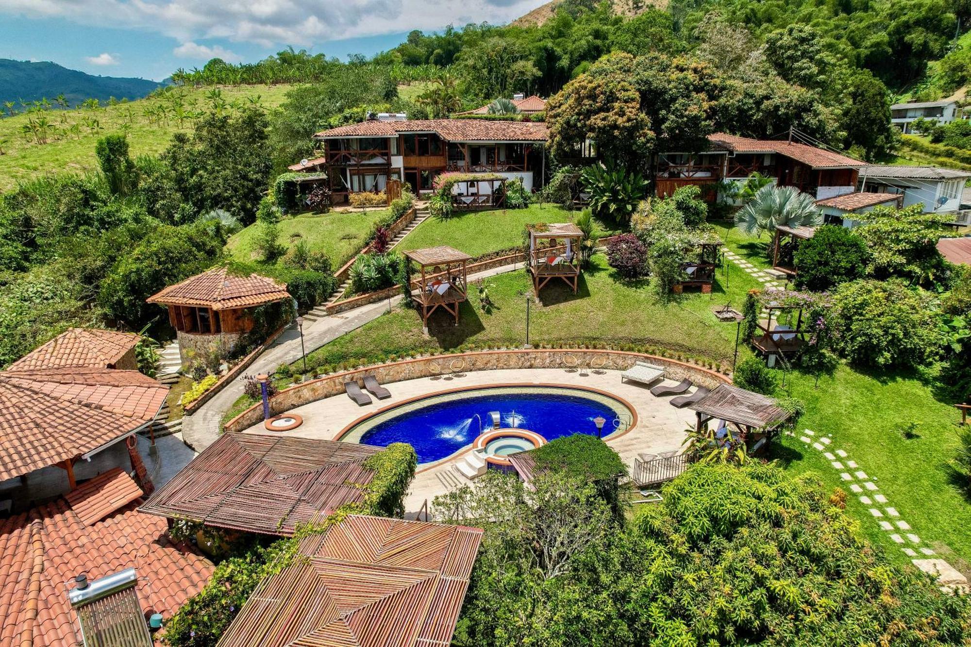 Hotel Spa La Colina Pereira Exterior photo